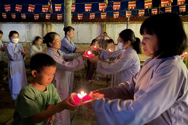 Lantern Candle Lighting Ceremony to commemorate Amitabha Buddha at Nhat Phap pagoda, Dong Nai