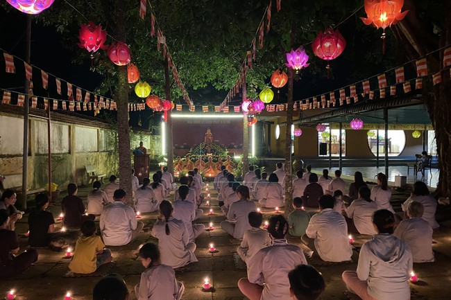Lantern Candle Lighting Ceremony to commemorate Amitabha Buddha at Nhat Phap pagoda, Dong Nai