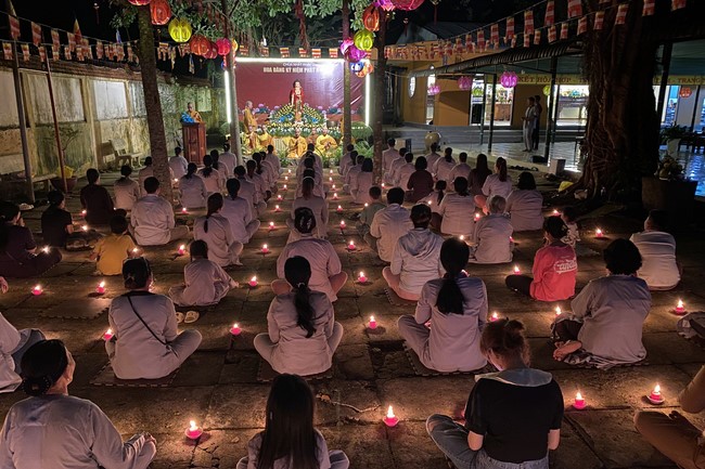 Lantern Candle Lighting Ceremony to commemorate Amitabha Buddha at Nhat Phap pagoda, Dong Nai