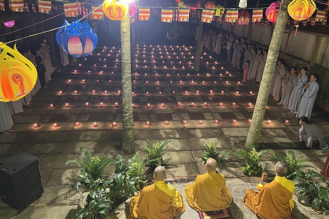 Lantern Candle Lighting Ceremony to commemorate Amitabha Buddha at Nhat Phap pagoda, Dong Nai