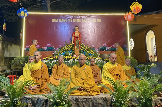 Lantern Candle Lighting Ceremony to commemorate Amitabha Buddha at Nhat Phap pagoda, Dong Nai