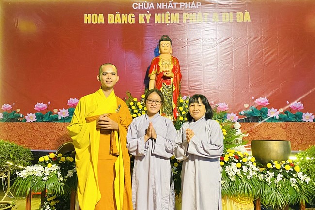 Lantern Candle Lighting Ceremony to commemorate Amitabha Buddha at Nhat Phap pagoda, Dong Nai