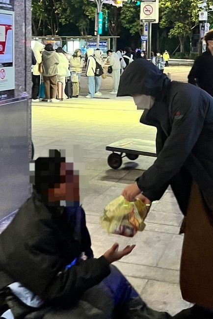Candle Lighting Ritual to commemorate Amitabha’s Buddha at Ling Yin Temple in Taiwan
