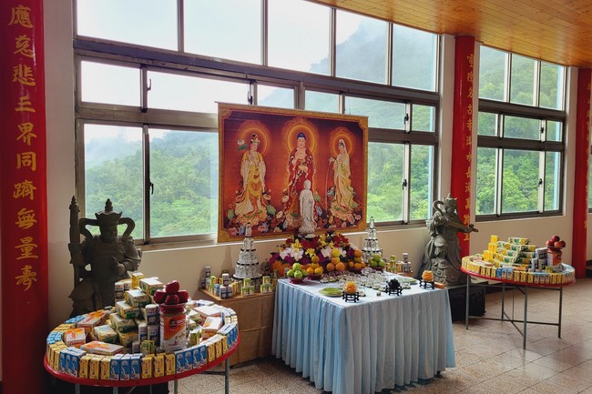 Candle Lighting Ritual to commemorate Amitabha’s Buddha at Ling Yin Temple in Taiwan
