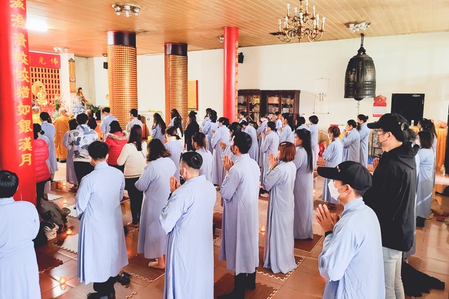 Candle Lighting Ritual to commemorate Amitabha’s Buddha at Ling Yin Temple in Taiwan