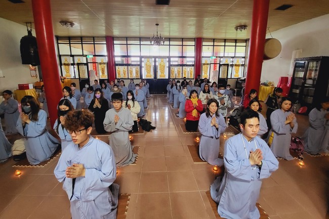 Candle Lighting Ritual to commemorate Amitabha’s Buddha at Ling Yin Temple in Taiwan