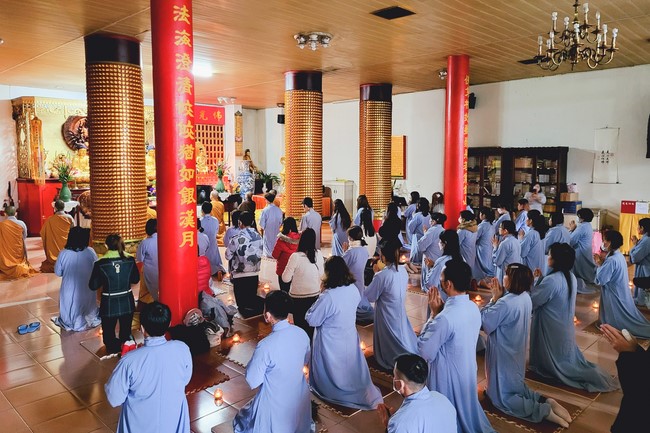 Candle Lighting Ritual to commemorate Amitabha’s Buddha at Ling Yin Temple in Taiwan