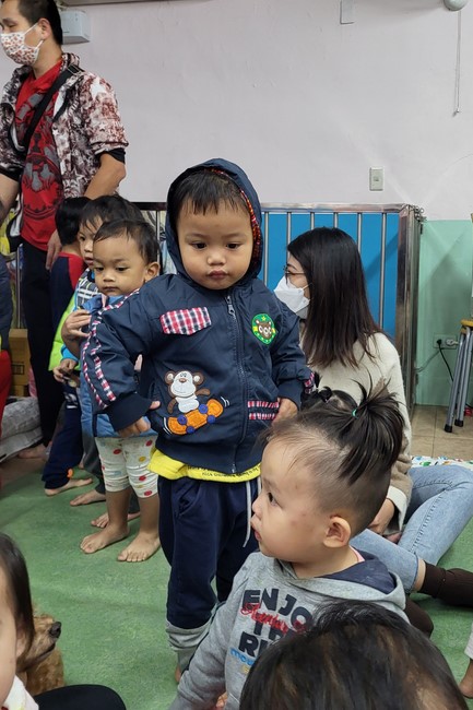 Candle Lighting Ritual to commemorate Amitabha’s Buddha at Ling Yin Temple in Taiwan