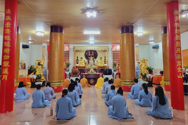 Candle Lighting Ritual to commemorate Amitabha’s Buddha at Ling Yin Temple in Taiwan