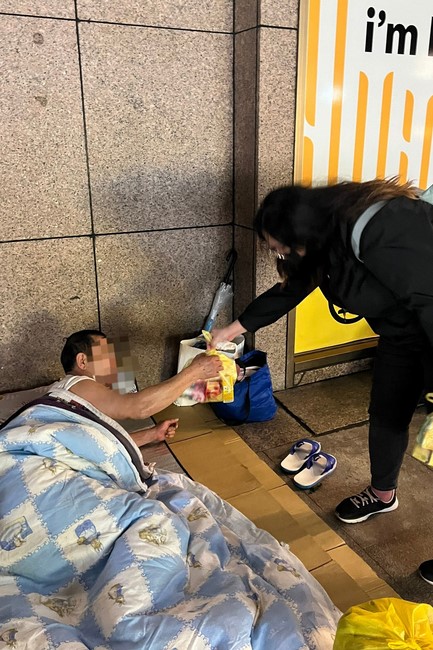 Candle Lighting Ritual to commemorate Amitabha’s Buddha at Ling Yin Temple in Taiwan