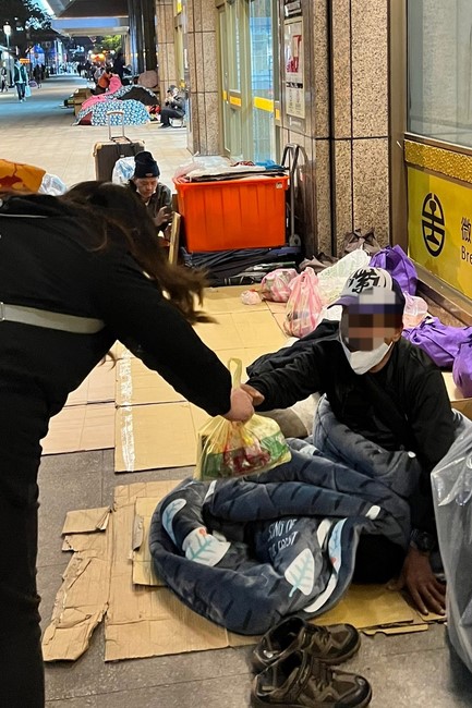 Candle Lighting Ritual to commemorate Amitabha’s Buddha at Ling Yin Temple in Taiwan