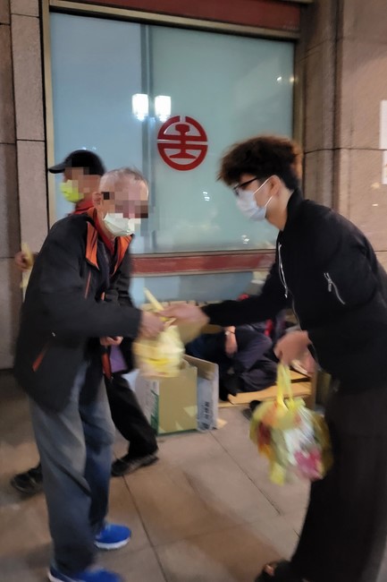 Candle Lighting Ritual to commemorate Amitabha’s Buddha at Ling Yin Temple in Taiwan