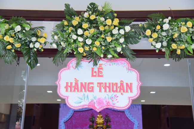 Wedding Ceremony at the pagoda