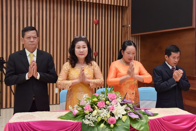 Wedding Ceremony at the pagoda