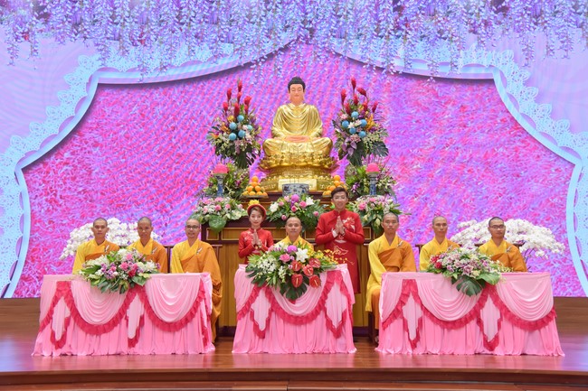 Wedding Ceremony at the pagoda