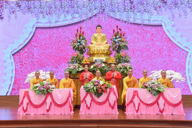 Wedding Ceremony at the pagoda