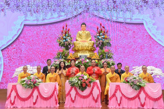 Wedding Ceremony at the pagoda