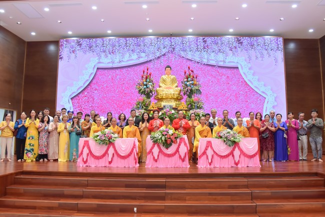 Wedding Ceremony at the pagoda