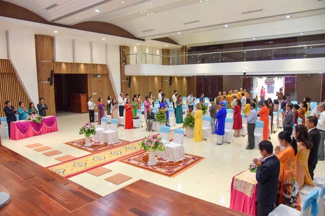 Wedding Ceremony at the pagoda