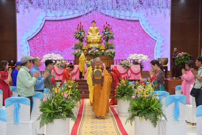 Wedding Ceremony at the pagoda
