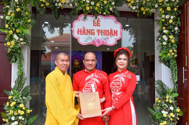 Wedding Ceremony at the pagoda