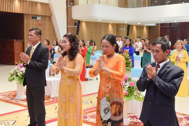 Wedding Ceremony at the pagoda