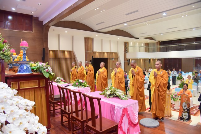 Wedding Ceremony at the pagoda