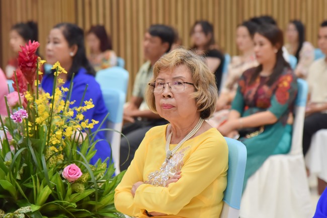 Wedding Ceremony at the pagoda