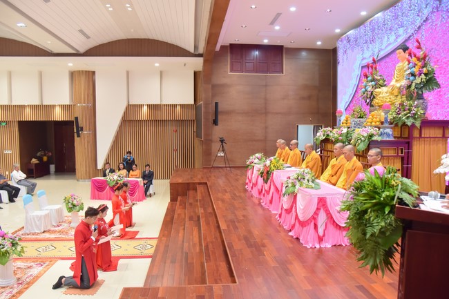Wedding Ceremony at the pagoda