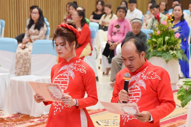 Wedding Ceremony at the pagoda