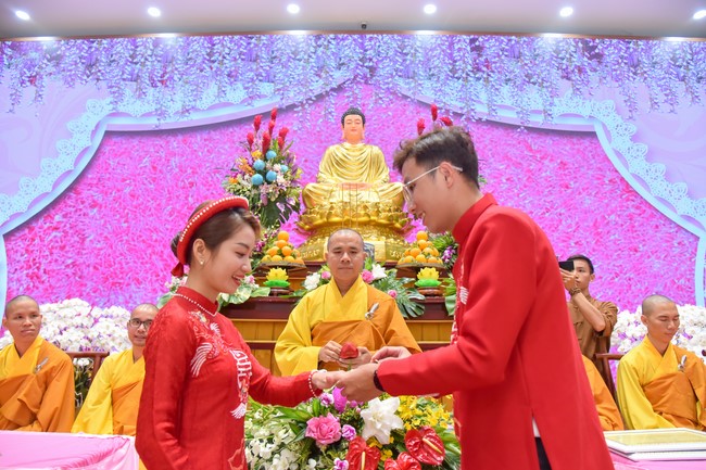 Wedding Ceremony at the pagoda
