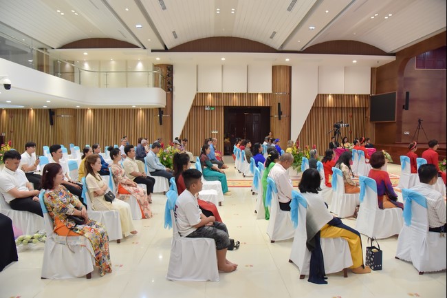 Wedding Ceremony at the pagoda