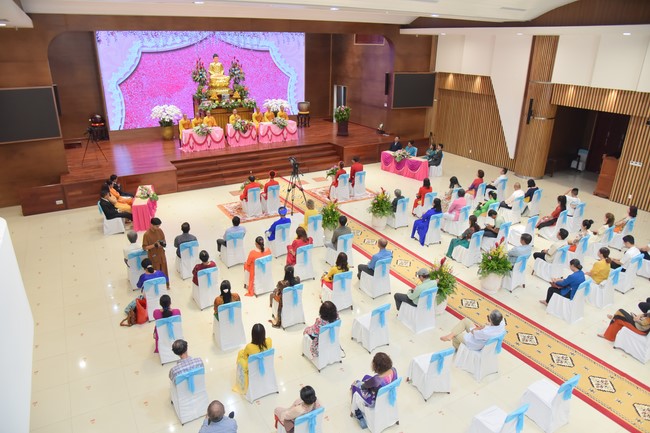 Wedding Ceremony at the pagoda