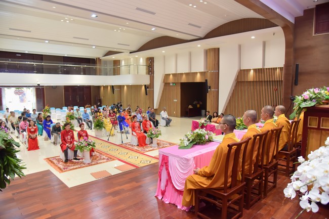 Wedding Ceremony at the pagoda