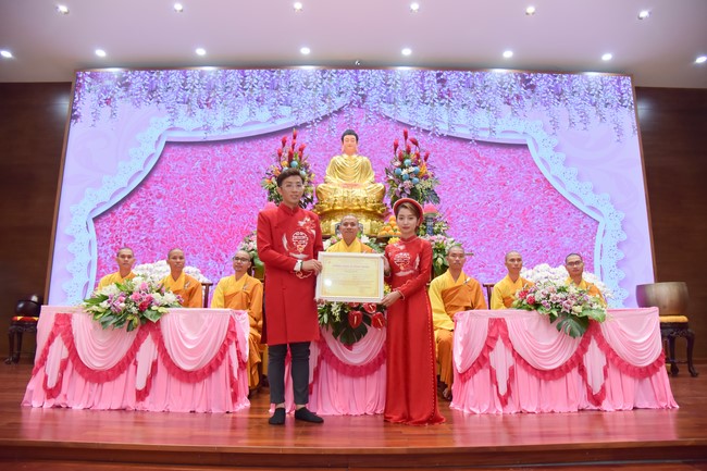 Wedding Ceremony at the pagoda