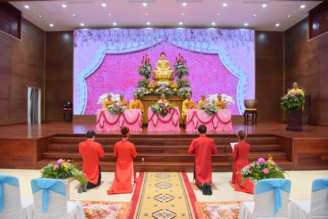 Wedding Ceremony at the pagoda