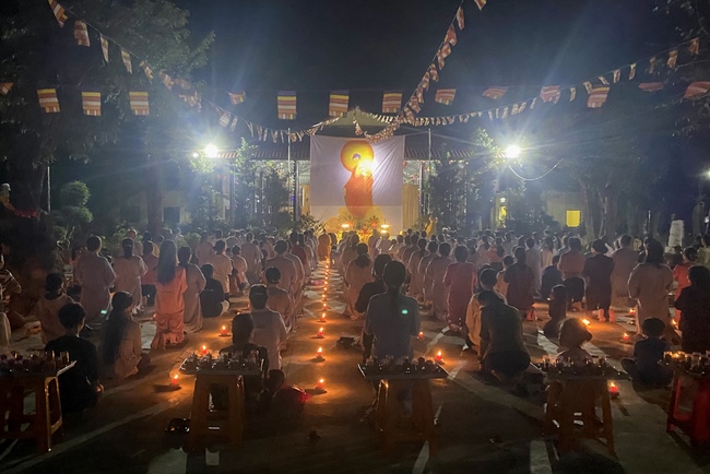 Candle Lighting Ritual to commemorate Amitabha’s Buddha at Suoi Phap Pagoda, Tay Ninh