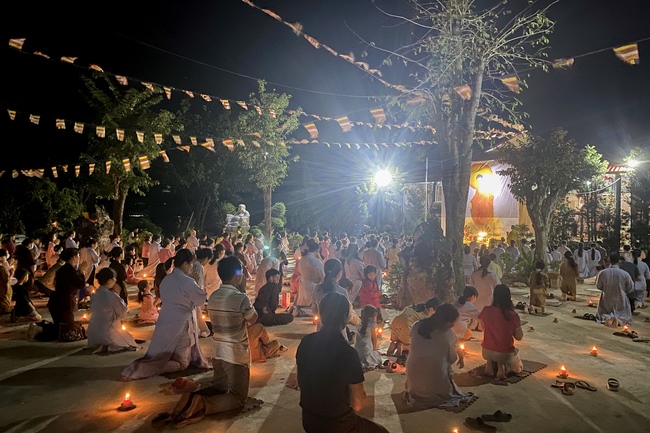 Candle Lighting Ritual to commemorate Amitabha’s Buddha at Suoi Phap Pagoda, Tay Ninh