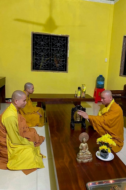 Candle Lighting Ritual to commemorate Amitabha’s Buddha at Suoi Phap Pagoda, Tay Ninh
