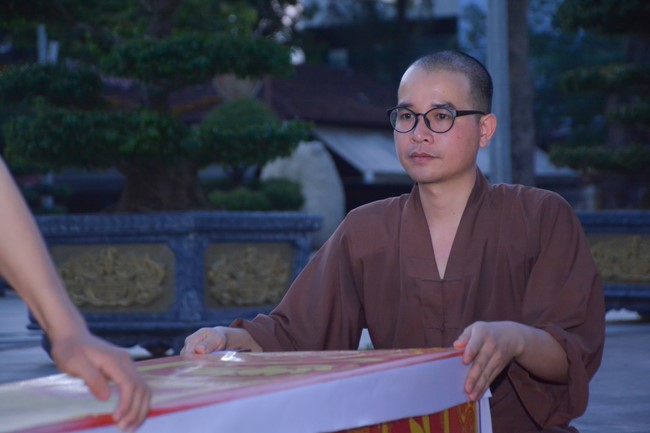 Affairs preparing for the Seven-Day Retreat and Amitabha Buddha’s Birthday anniversary (part 1)