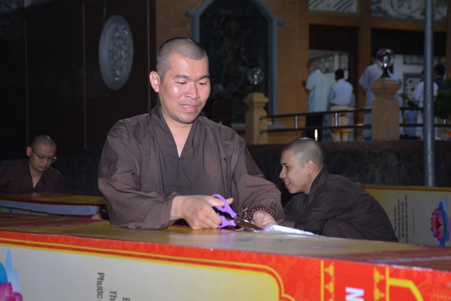 Affairs preparing for the Seven-Day Retreat and Amitabha Buddha’s Birthday anniversary (part 1)