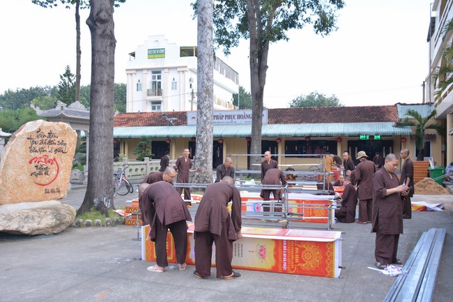 Affairs preparing for the Seven-Day Retreat and Amitabha Buddha’s Birthday anniversary (part 1)