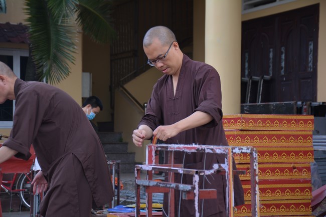 Affairs preparing for the Seven-Day Retreat and Amitabha Buddha’s Birthday anniversary (part 1)