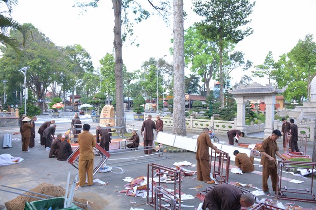 Affairs preparing for the Seven-Day Retreat and Amitabha Buddha’s Birthday anniversary (part 1)