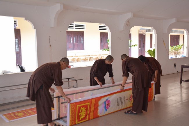 Affairs preparing for the Seven-Day Retreat and Amitabha Buddha’s Birthday anniversary (part 1)