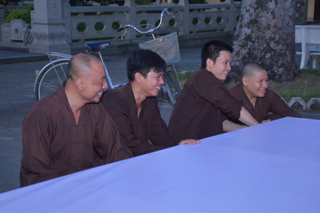 Affairs preparing for the Seven-Day Retreat and Amitabha Buddha’s Birthday anniversary (part 1)