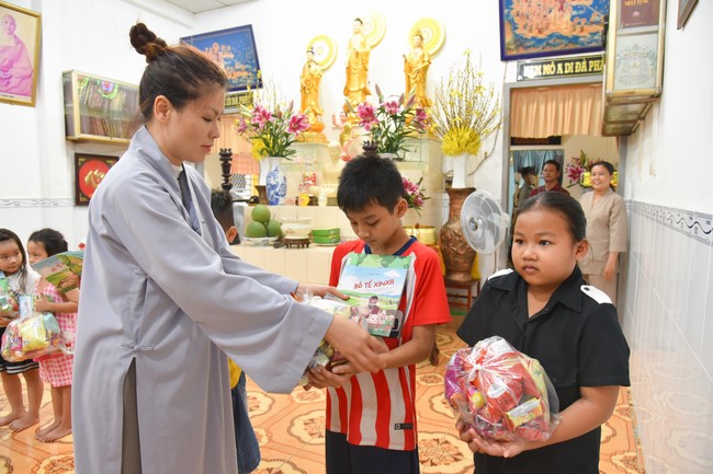 The 10th One-Day Retreat at Minh Chat Ashram in Can Tho