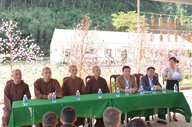 Handover ceremony of living quarter for Hoa Dao Kindergarten in Dak Glong district, Dak Nong province