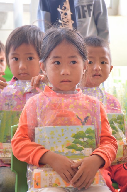 Handover ceremony of living quarter for Hoa Dao Kindergarten in Dak Glong district, Dak Nong province