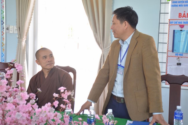 Handover ceremony of living quarter for Hoa Dao Kindergarten in Dak Glong district, Dak Nong province